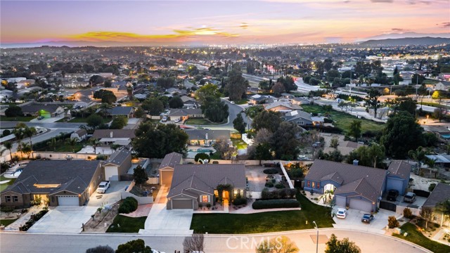 Detail Gallery Image 10 of 65 For 4683 Viaggio Cir, Jurupa Valley,  CA 92509 - 4 Beds | 2/1 Baths