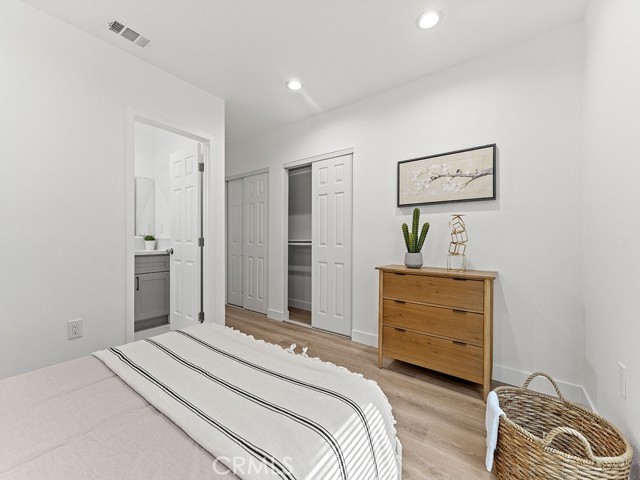 Detail Gallery Image 30 of 36 For 1411 W 7th St, Santa Ana,  CA 92703 - 6 Beds | 4 Baths