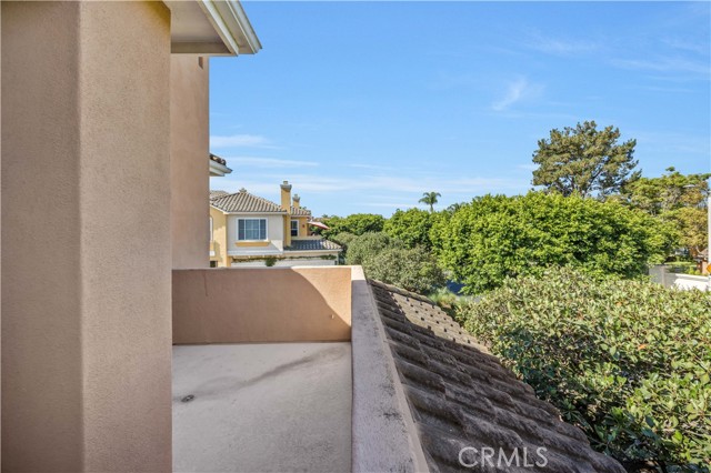 1501 Reggio Aisle, Irvine CA: https://media.crmls.org/medias/f4c4302a-10d8-490a-9422-630d59974364.jpg
