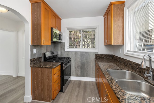 Detail Gallery Image 6 of 26 For 768 N Alexandria, Los Angeles,  CA 90029 - 1 Beds | 1 Baths