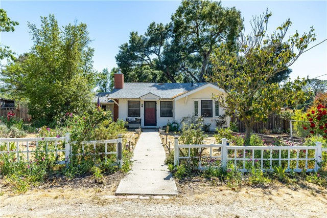 Detail Gallery Image 1 of 1 For 8800 Atascadero Ave, Atascadero,  CA 93422 - 3 Beds | 2 Baths