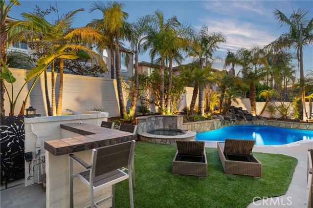 19139 Chandon Lane, Huntington Beach CA: https://media.crmls.org/medias/f4c51e25-bc23-4d66-9956-a0792174b30f.jpg