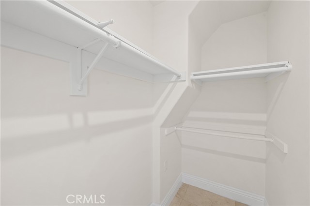 3856 Vista Linda Drive, Encino CA: https://media.crmls.org/medias/f4c57c86-aaba-4b5e-b38c-c4be3e0658de.jpg