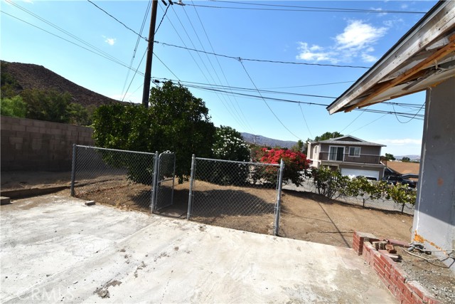 Detail Gallery Image 10 of 26 For 33140 Buena Vista St, Lake Elsinore,  CA 92530 - 3 Beds | 2 Baths