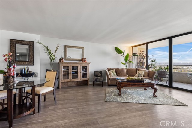 Detail Gallery Image 9 of 54 For 4337 Marina City Dr. #1041,  Marina Del Rey,  CA 90292 - 2 Beds | 2 Baths