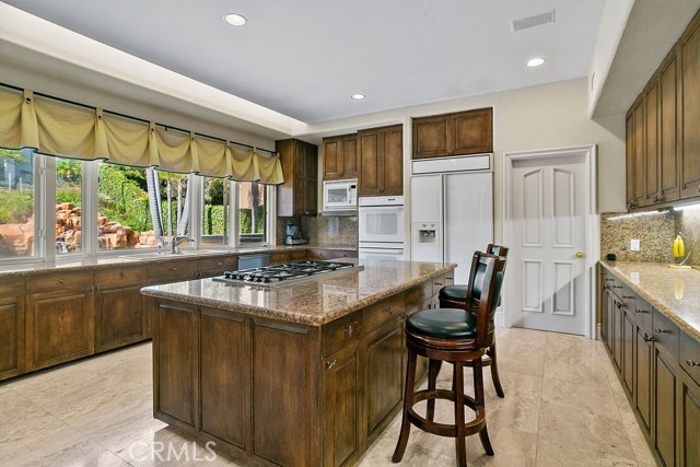 5 Ebony Glade, Laguna Niguel CA: https://media.crmls.org/medias/f4c7bbbf-285f-46f2-af95-49dad7630c43.jpg