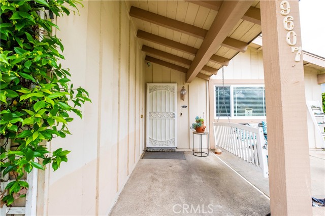 Detail Gallery Image 3 of 31 For 19607 Ray Cir, Cerritos,  CA 90703 - 3 Beds | 2 Baths