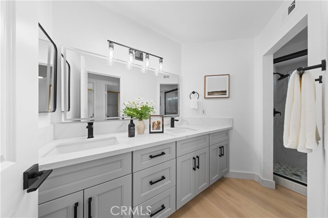 Image 33 of 53 For 25885 Astor Way