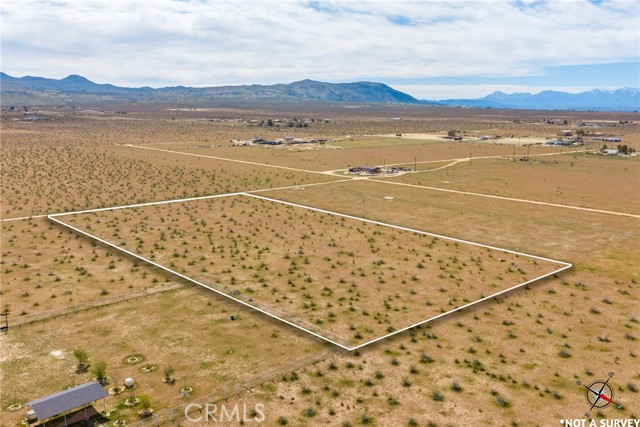 Detail Gallery Image 12 of 16 For 1 Las Piedras, Apple Valley,  CA 92308 - – Beds | – Baths