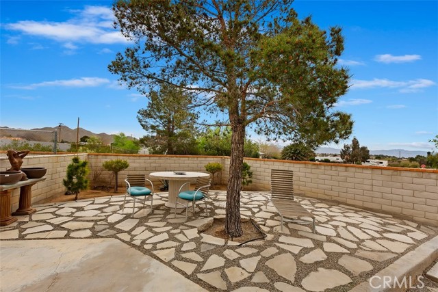 Detail Gallery Image 30 of 36 For 16200 Monache Ln, Apple Valley,  CA 92307 - 5 Beds | 3/1 Baths