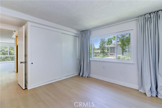 925 Ave Majorca, Laguna Woods CA: https://media.crmls.org/medias/f4c9845f-4dac-4d00-8b2d-acb74ee502ee.jpg