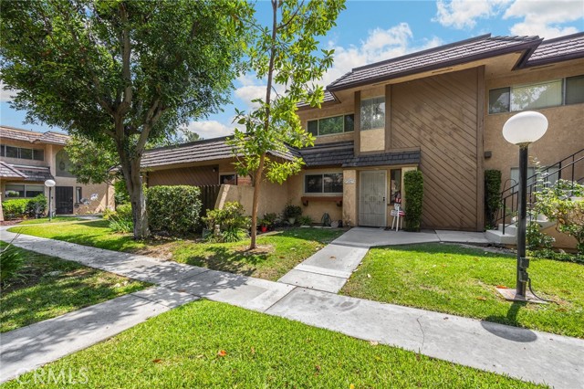 1024 Las Lomas Drive, La Habra CA: https://media.crmls.org/medias/f4c9b668-fefa-48be-8756-50d328a13d0e.jpg