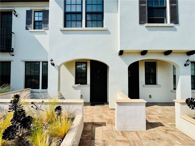 118 N Allen Ave, Pasadena CA: https://media.crmls.org/medias/f4cac9ae-75f3-48d0-ae72-3e5c8ea4975b.jpg