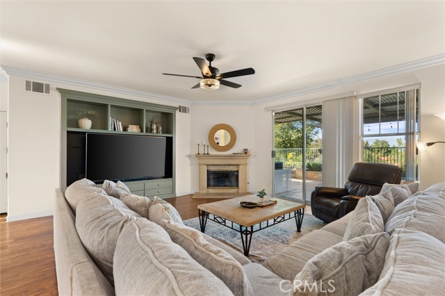 Detail Gallery Image 13 of 36 For 1461 Deer Hollow Dr, Corona,  CA 92882 - 5 Beds | 3 Baths