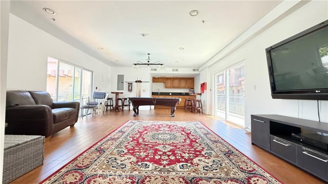 Detail Gallery Image 22 of 25 For 5241 Colodny Dr #403,  Agoura Hills,  CA 91301 - 3 Beds | 2/1 Baths