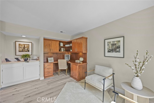 9 Las Brisas, Irvine CA: https://media.crmls.org/medias/f4cc5f76-e473-4a17-92ac-5ea0b0ba1651.jpg