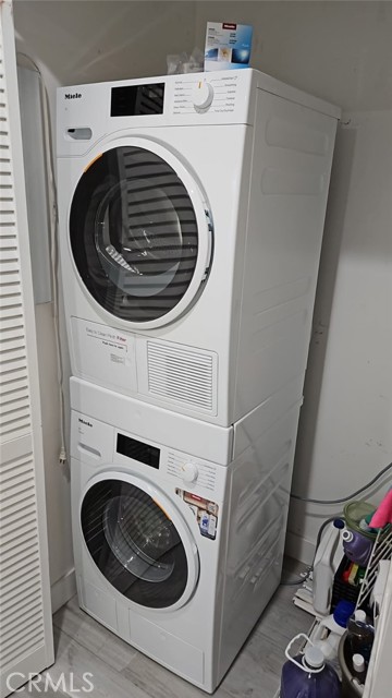 Detail Gallery Image 25 of 25 For 1200 N Sweetzer Ave #2,  West Hollywood,  CA 90069 - 3 Beds | 2/1 Baths