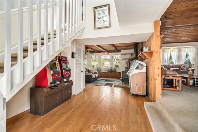 28132 Oak Spring Canyon, Canyon Country CA: https://media.crmls.org/medias/f4cd0633-f80d-4fb3-8649-f55e4d364648.jpg