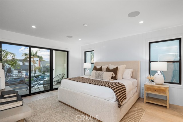 Detail Gallery Image 20 of 38 For 512 Marguerite Ave, Corona Del Mar,  CA 92625 - 3 Beds | 3/2 Baths