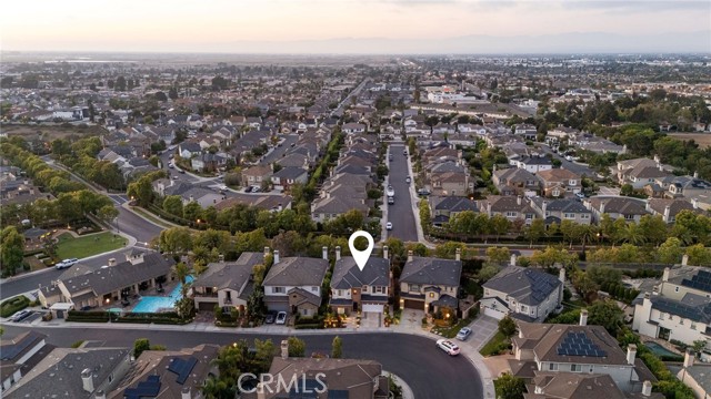 4901 Orleans Drive, Huntington Beach CA: https://media.crmls.org/medias/f4cda003-7c75-4ceb-83b6-70e661aa3d44.jpg