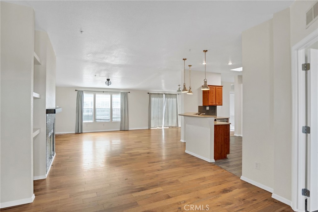 MLS #SR25223213 image #2