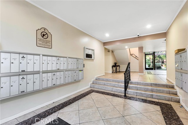 Detail Gallery Image 17 of 24 For 5349 Newcastle Ave #62,  Encino,  CA 91316 - 2 Beds | 2 Baths