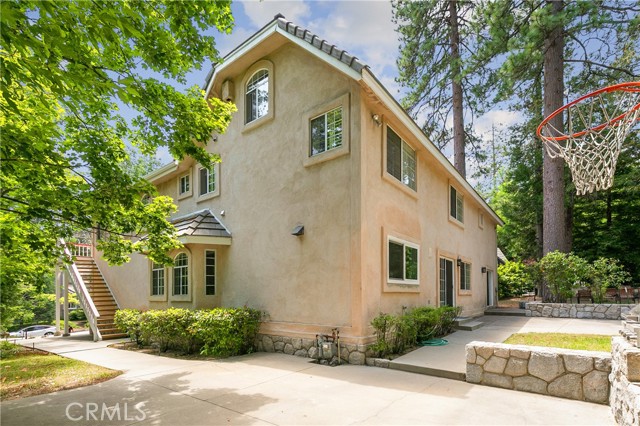 Detail Gallery Image 14 of 40 For 27442 Meadow Bay Dr, Lake Arrowhead,  CA 92352 - 4 Beds | 3/1 Baths