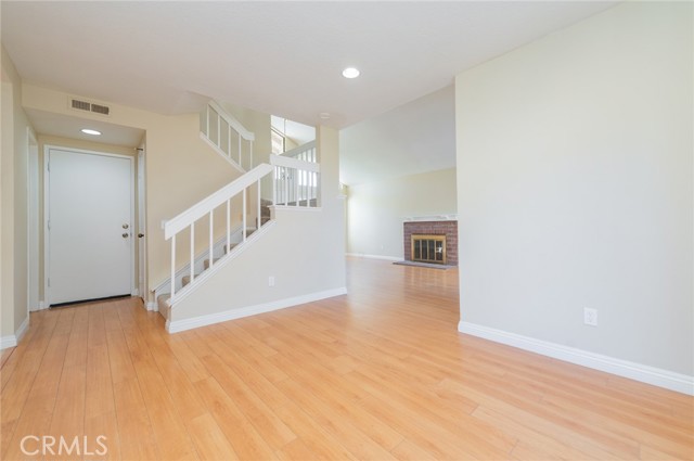 Detail Gallery Image 7 of 27 For 11 Gainesmill, Irvine,  CA 92620 - 3 Beds | 2/1 Baths