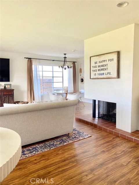 935 Tiller Way, Corona del Mar CA: https://media.crmls.org/medias/f4d1e350-e0bf-4cca-a99f-ac2765a29be0.jpg