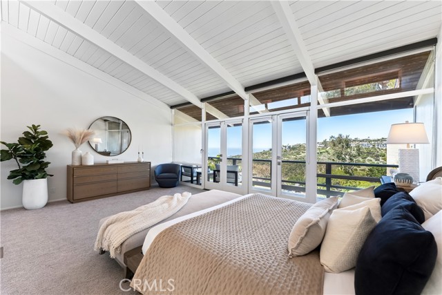 Detail Gallery Image 11 of 46 For 1961 San Remo Dr, Laguna Beach,  CA 92651 - 3 Beds | 2/1 Baths