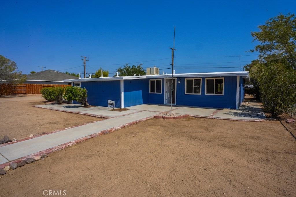 1012 W Langley Avenue