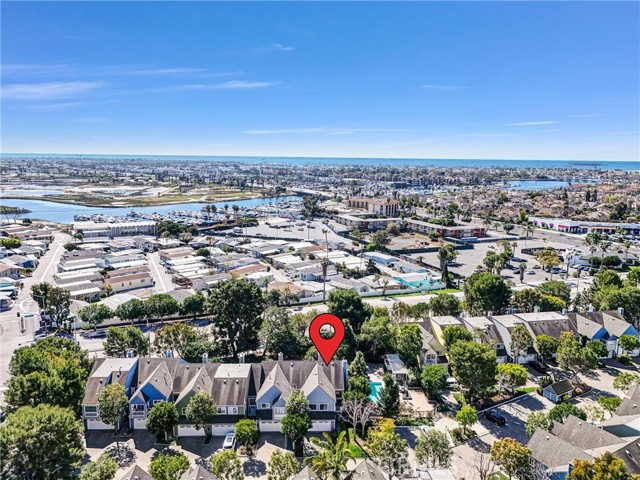 Detail Gallery Image 38 of 40 For 6073 Loynes #32,  Long Beach,  CA 90803 - 3 Beds | 3 Baths