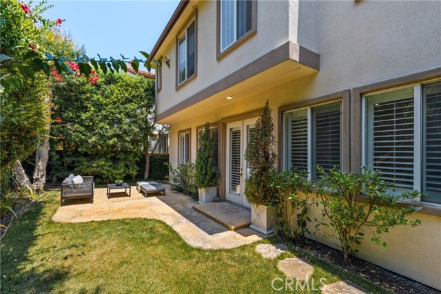 Image 9 of 34 For 2729 Hollyview Court