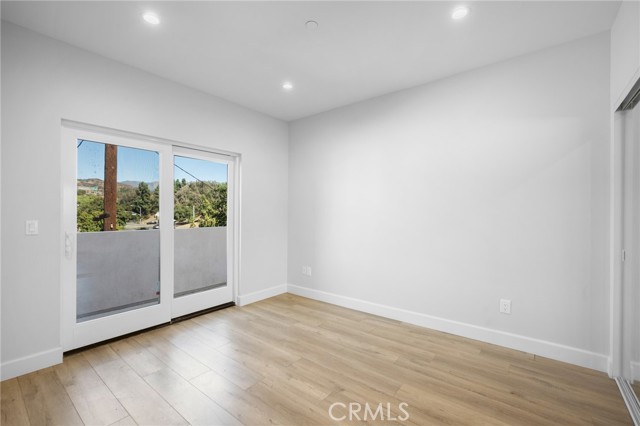 Detail Gallery Image 26 of 36 For 357 Harvey Dr #103,  Glendale,  CA 91206 - 3 Beds | 2/1 Baths
