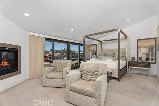 200 E Balboa Boulevard, Newport Beach CA: https://media.crmls.org/medias/f4d43a78-fcf4-49c2-9696-589cfd68447e.jpg