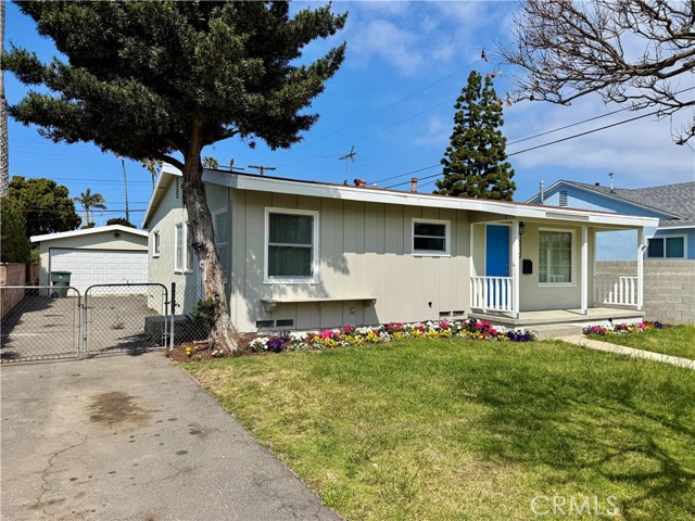 Detail Gallery Image 4 of 19 For 19219 Ronald Ave, Torrance,  CA 90503 - 3 Beds | 2 Baths