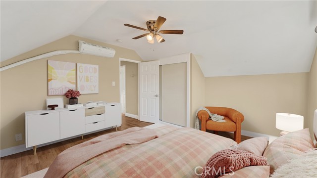 Image 14 of 62 For 14934 Lofthill