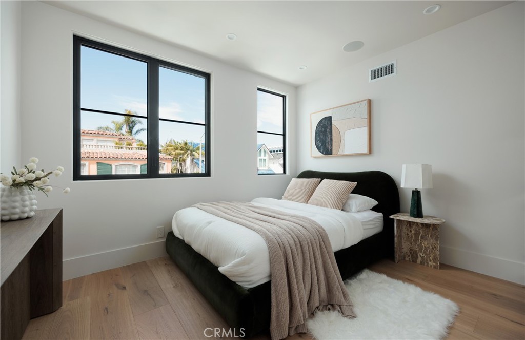MLS #OC26083583 image #27