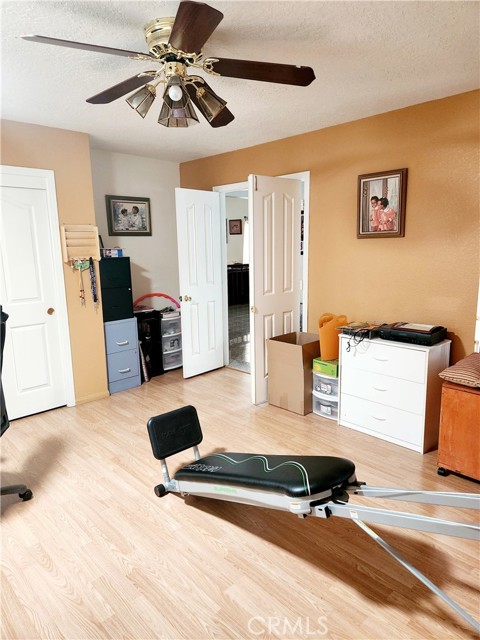 Detail Gallery Image 14 of 23 For 12966 Spring Valley, Victorville,  CA 92395 - 3 Beds | 2 Baths
