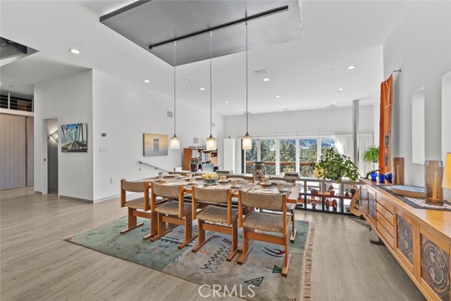 Detail Gallery Image 12 of 66 For 5482 Easter Dr, Wrightwood,  CA 92397 - 4 Beds | 2/1 Baths