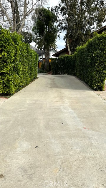 Detail Gallery Image 2 of 22 For 7414 Delco Ave, Canoga Park,  CA 91306 - 3 Beds | 2 Baths