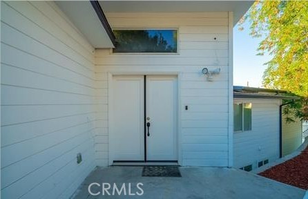 3728 Berry Drive, Studio City CA: https://media.crmls.org/medias/f4d7d3e9-8580-4447-9da5-e4a638055a5f.jpg