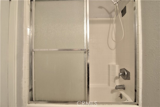 Detail Gallery Image 19 of 28 For 14807 Oro Grande, Sylmar,  CA 91342 - 5 Beds | 3 Baths