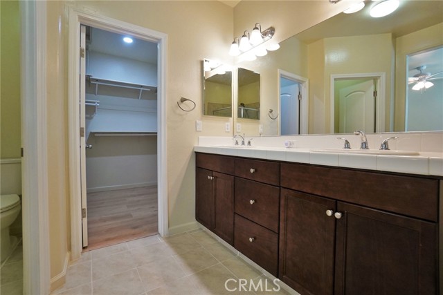 Detail Gallery Image 45 of 57 For 3000 Sunnyside Ct, Visalia,  CA 93292 - 3 Beds | 2 Baths