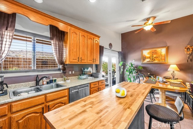 Detail Gallery Image 12 of 41 For 72130 Sunnyslope Dr, Twentynine Palms,  CA 92277 - 3 Beds | 2 Baths