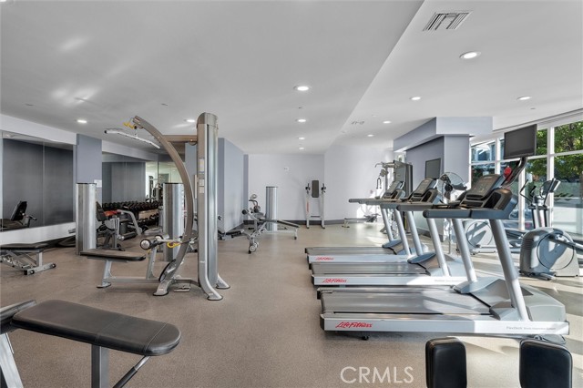 400 W Ocean Boulevard, Long Beach CA: https://media.crmls.org/medias/f4d92f13-952c-4286-a772-a5fe1da9e8f5.jpg