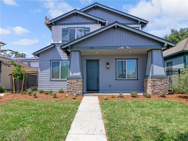 615 E Walnut Avenue, Monrovia CA: https://media.crmls.org/medias/f4d943e6-18ac-4bef-bc92-9a33b35570b1.jpg