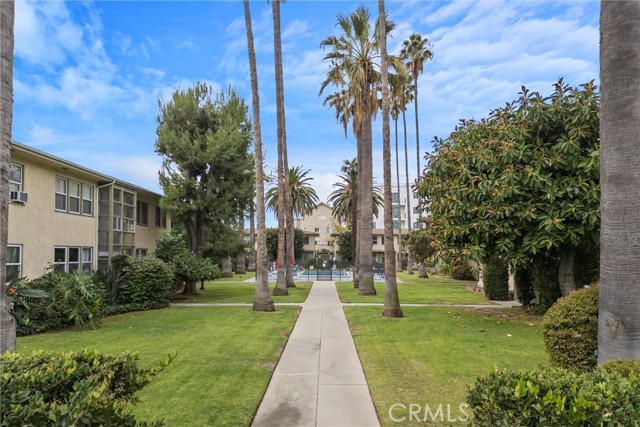 Detail Gallery Image 1 of 28 For 5309 Cahuenga Blvd #B,  North Hollywood,  CA 91601 - 2 Beds | 1 Baths