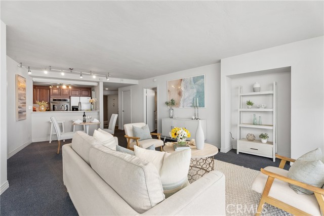 Detail Gallery Image 10 of 46 For 700 E Ocean #2703,  Long Beach,  CA 90802 - 1 Beds | 2 Baths