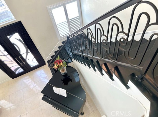 Detail Gallery Image 7 of 73 For 646 S Courson Dr, Anaheim,  CA 92804 - 6 Beds | 5 Baths